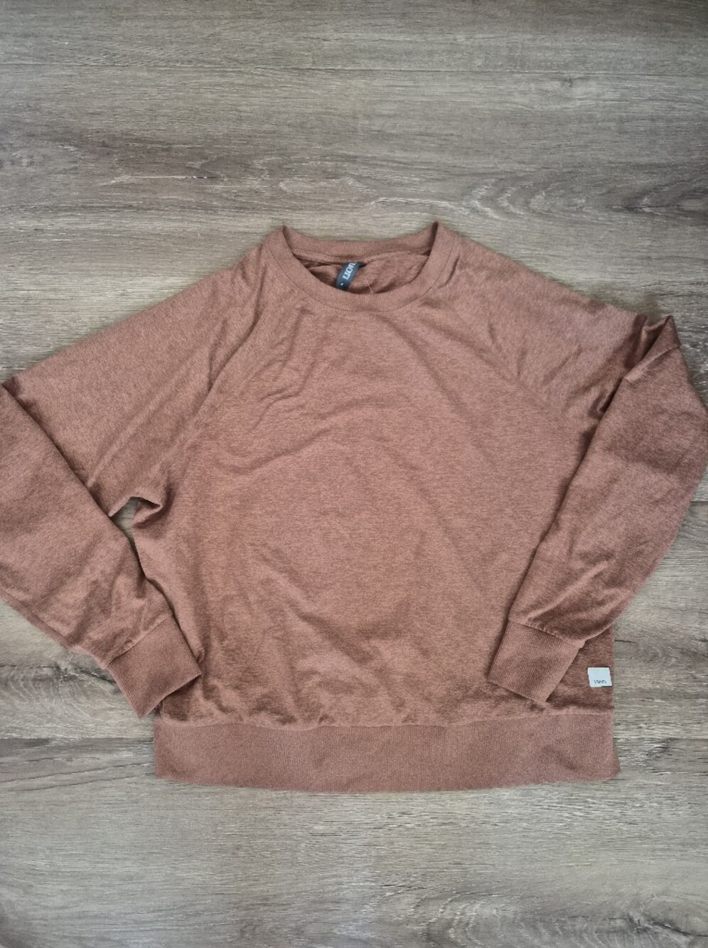 Vuori Brown Sweater - Classic Crew Neck